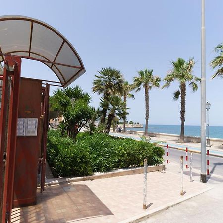 Nuvole Apartment Near The Beach Trani Exteriér fotografie